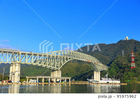 晴天の境水道大橋 95975962