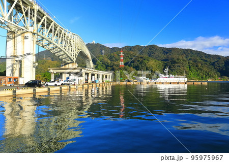 晴天の境水道大橋 95975967