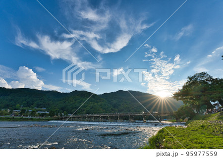 嵐山の夕日 嵐山の夕日 95977559