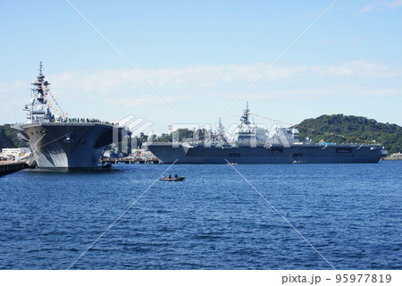 「国際観艦式2022」 護衛艦いずも・護衛艦ひゅうが  95977819