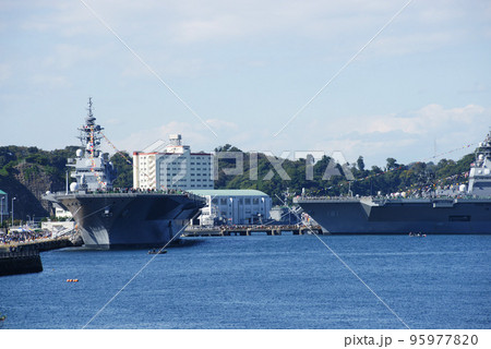 「国際観艦式2022」 護衛艦いずも・護衛艦ひゅうが  95977820