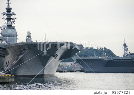 「国際観艦式2022」 護衛艦いずも・護衛艦ひゅうが  95977822