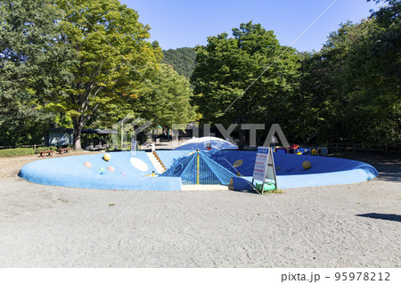 三毳山公園わんぱく広場に設置された遊具 95978212