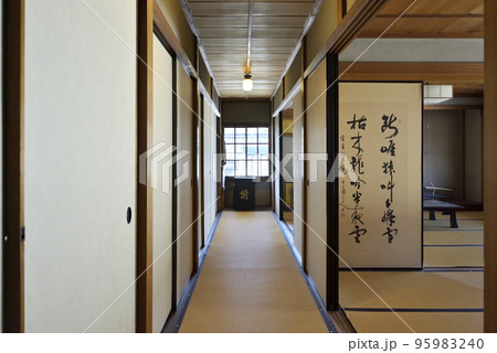 国登録有形文化財　旧来住家住宅　内部（兵庫県西脇市西脇） 95983240