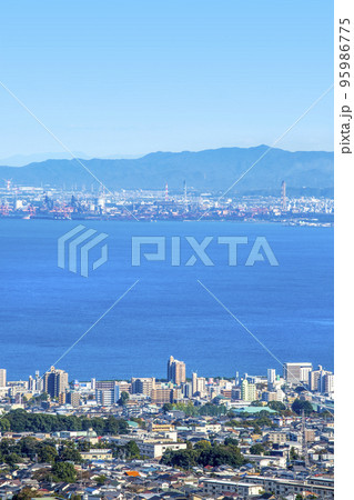 別府大分市街地と別府湾一望 別府大分市街地と別府湾一望 95986775