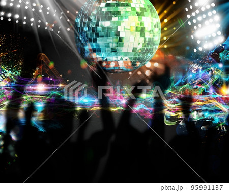 Dancing in nightclub Dancing in nightclub 95991137