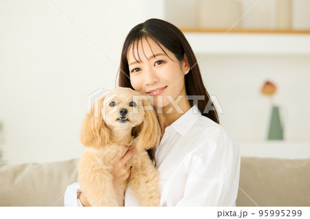 犬のいる暮らし 95995299