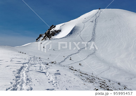 冬の八ヶ岳連峰・西天狗岳 95995457