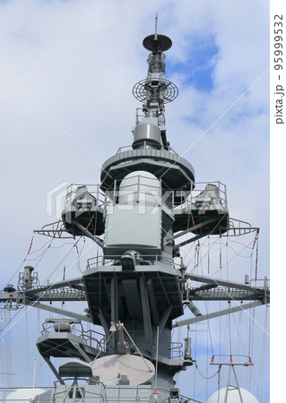 自衛艦の艦橋、マスト、護衛艦のブリッジ　 95999532