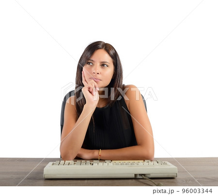 Businesswoman think Businesswoman think 96003344