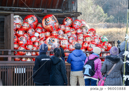 群馬県　高崎市　冬　少林山達磨寺 96003888