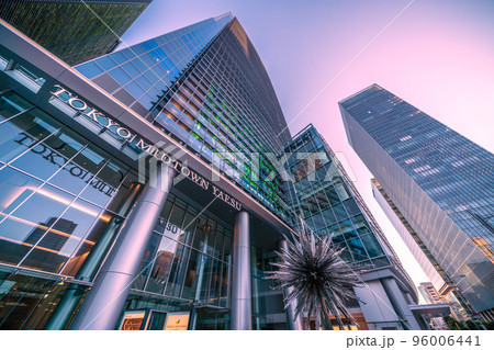 日本の東京都市景観 東京駅前に東京ミッドタウン八重洲が“誕生”=10月26日 日本の東京都市景観 東京駅前に東京ミッドタウン八重洲が“誕生”=10月26日 96006441