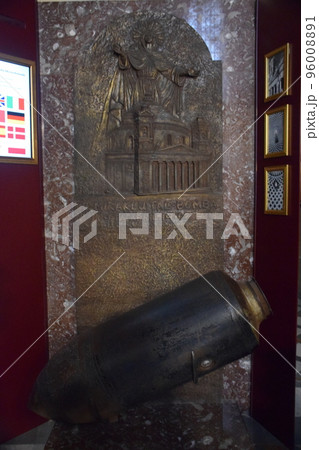 マルタ共和国 爆弾から逃れた奇跡の教会 モスタ ドーム 不発弾 (レプリカ) マルタ共和国 爆弾から逃れた奇跡の教会 モスタ ドーム 不発弾 (レプリカ) 96008891