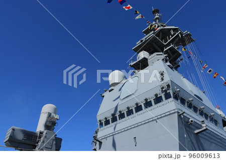 護衛艦の艦橋 ブリッジ 海上自衛隊 護衛艦の艦橋 ブリッジ 海上自衛隊 96009613