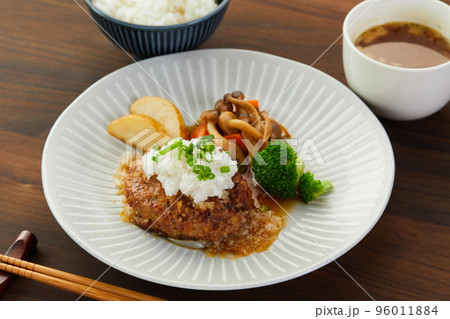 和風おろしハンバーグ　和風大根おろしハンバーグ　ハンバーグ 96011884