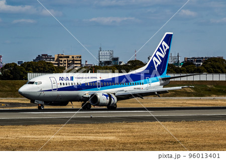 ANA ボーイング737-500 ANA ボーイング737-500 96013401