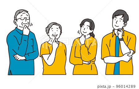 笑顔で立つ若夫婦と老夫婦	 96014289