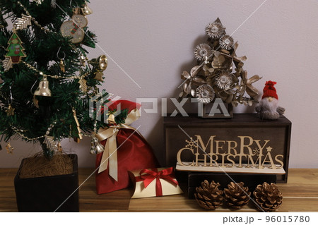 クリスマスツリー 96015780