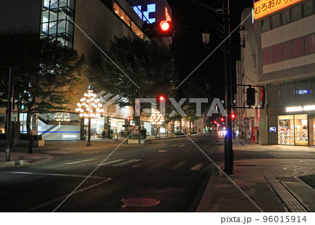 夜の菜園通り(盛岡市内) 夜の菜園通り(盛岡市内) 96015914