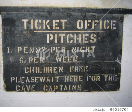 Ticket Office sign at the entrance of ,Chislehurst, caves UK. Ticket Office sign at the entrance of ,Chislehurst, caves UK. 96016704