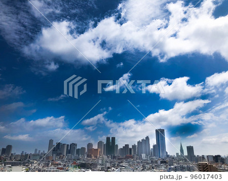 高層階からの新宿の風景 96017403