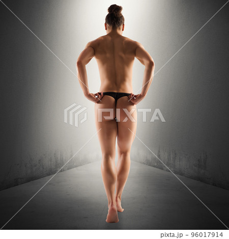 Muscular back 96017914