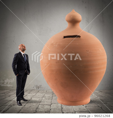 Satisfied of their savings Satisfied of their savings 96021268