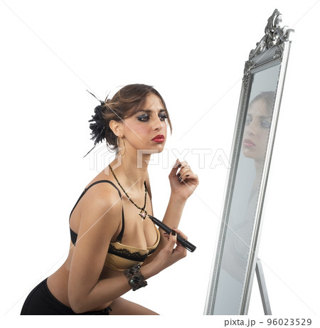 Luxury jewelry desired 96023529