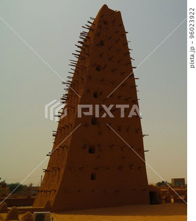 Exterior view to Grand mosque of Agadez, Niger Exterior view to Grand mosque of Agadez, Niger 96023922