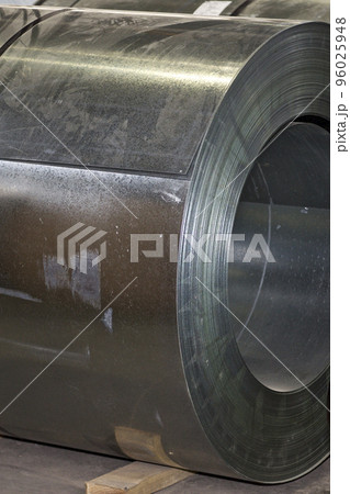 Rolls of cold-rolled galvanized steel in stock Rolls of cold-rolled galvanized steel in stock 96025948