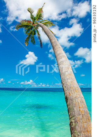 Exotic paradise Maldive resort lagoon bay view 96030192