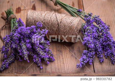 Lavender flowers bunch Lavender flowers bunch 96030782