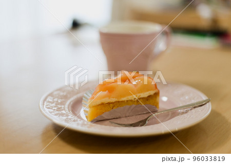 桃のタルト 桃のタルト 96033819