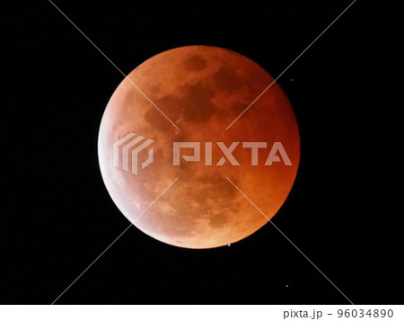 2022年11月8日　皆既中の月による天王星食（東京都板橋区より撮影） 96034890