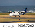 トキエア初号機　新潟到着　着陸 96037202