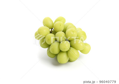 Green grape isolated in white background Green grape isolated in white background 96040779
