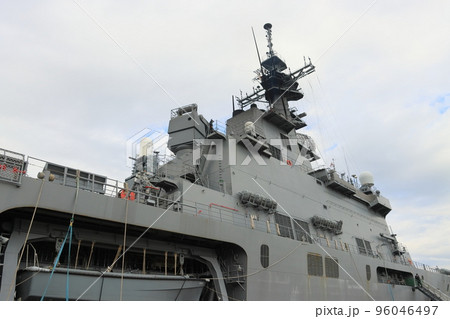 護衛艦の艦橋　ブリッジ　海上自衛隊 96046497