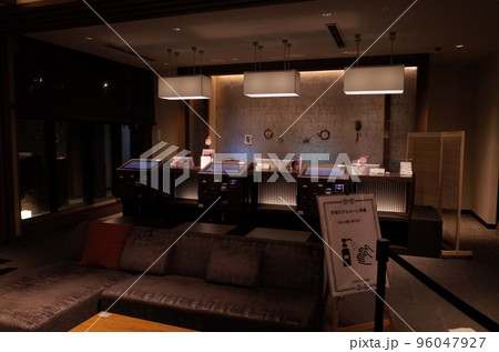 ホテルの無人のフロント_京都京阪 96047927