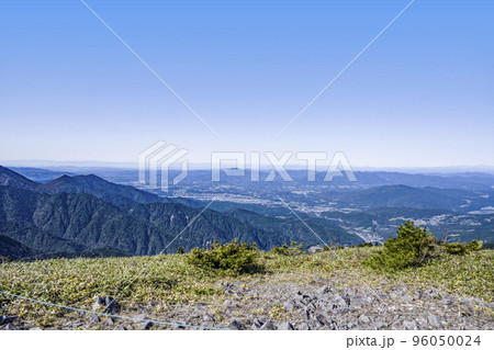 富士見台高原(10月後半)より中津川市方面の眺望 富士見台高原(10月後半)より中津川市方面の眺望 96050024