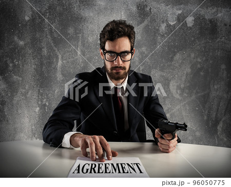 Boss forces you to sign an agreement 96050775