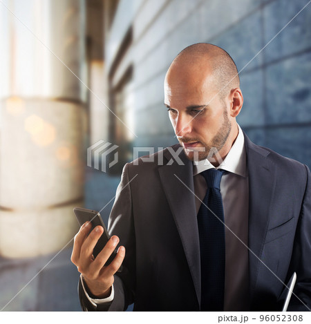 Business cellphone 96052308