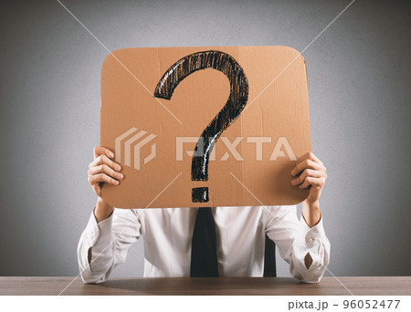Interrogative businessman 96052477