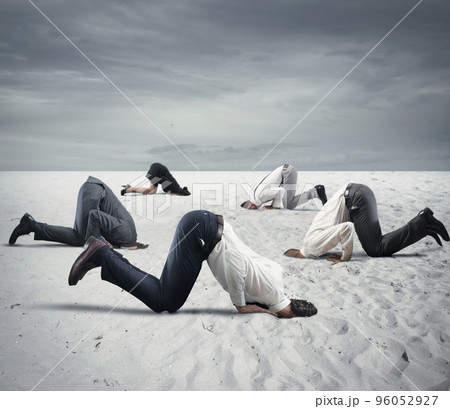 Fear of crisis with businesspeople like an ostrich Fear of crisis with businesspeople like an ostrich 96052927