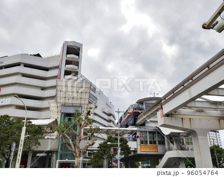 沖縄　県庁前駅3 96054764