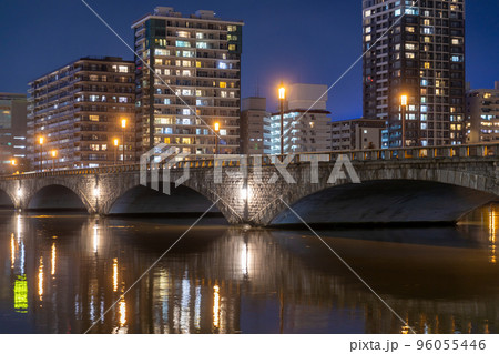 萬代橋の夜景 96055446