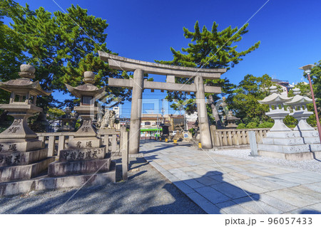 住吉大社　表参道・西大鳥居（大阪府大阪市住吉区） 96057433