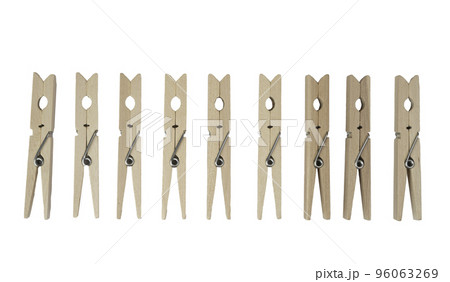 wooden clothespins 96063269
