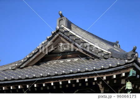 鐘楼　屋根（葛飾区 大光明寺） 96066175