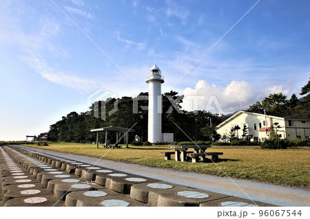 平舘海岸と平舘灯台 平舘海岸と平舘灯台 96067544
