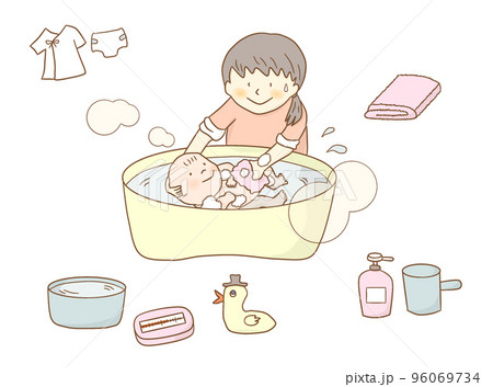 赤ちゃんの沐浴をするお母さん 96069734